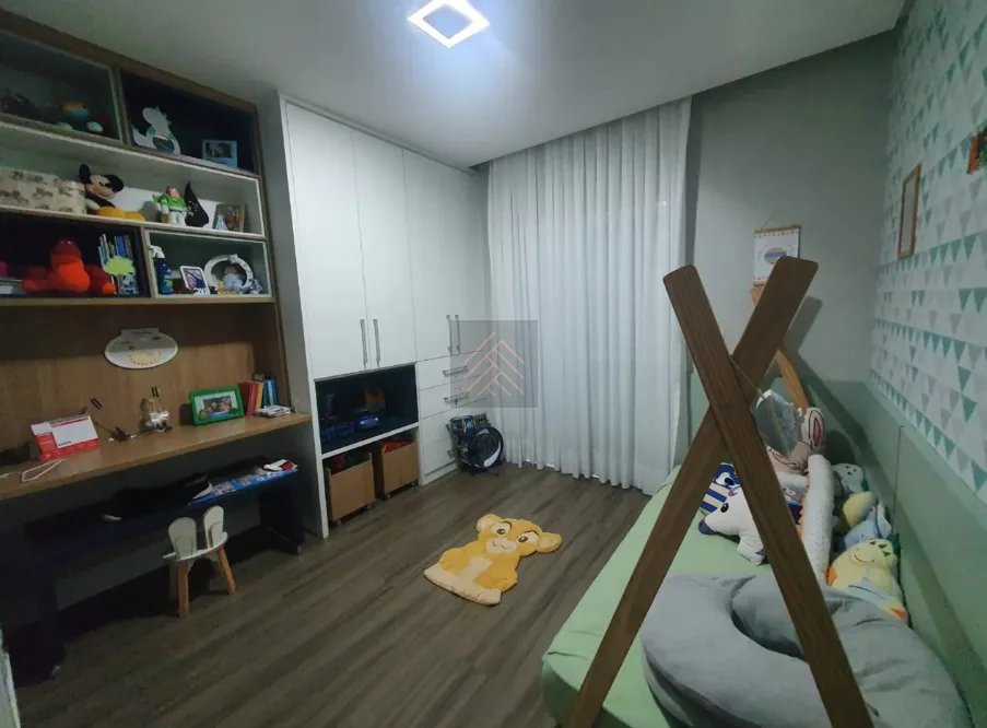 Sobrado de Alto Padrão no Residencial Malibu