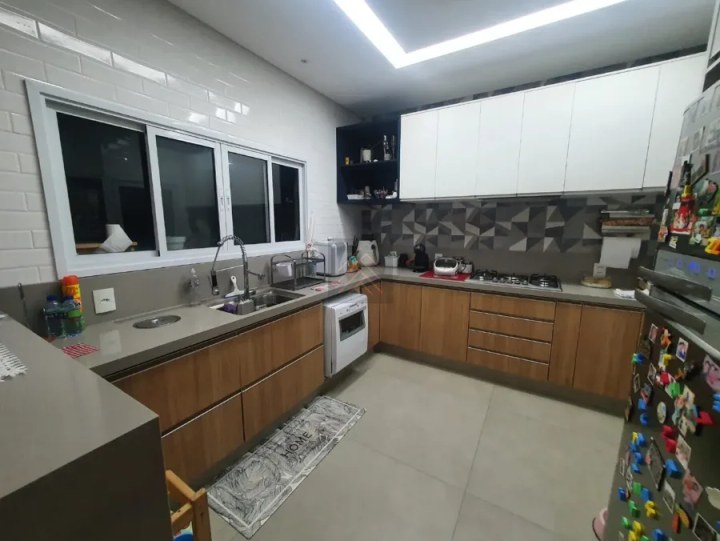 Sobrado de Alto Padrão no Residencial Malibu