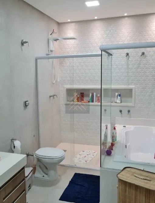 Sobrado de Alto Padrão no Residencial Malibu