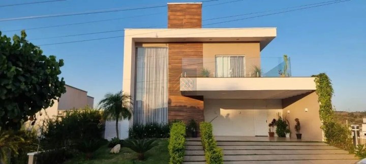 Casa no Condomínio Cyrela