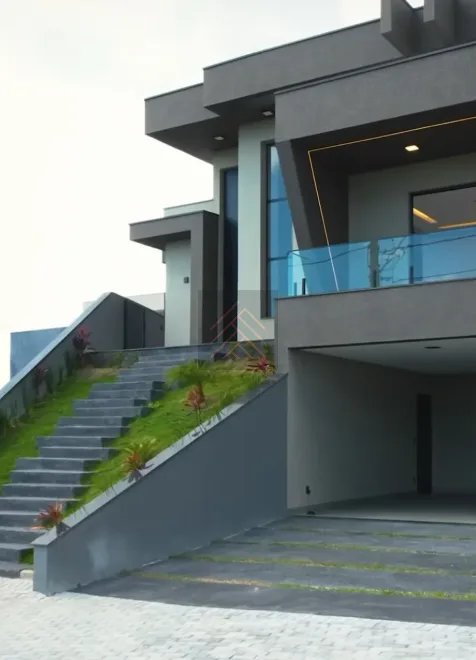Casa de Alto Padrão no Condomínio Santa Mônica