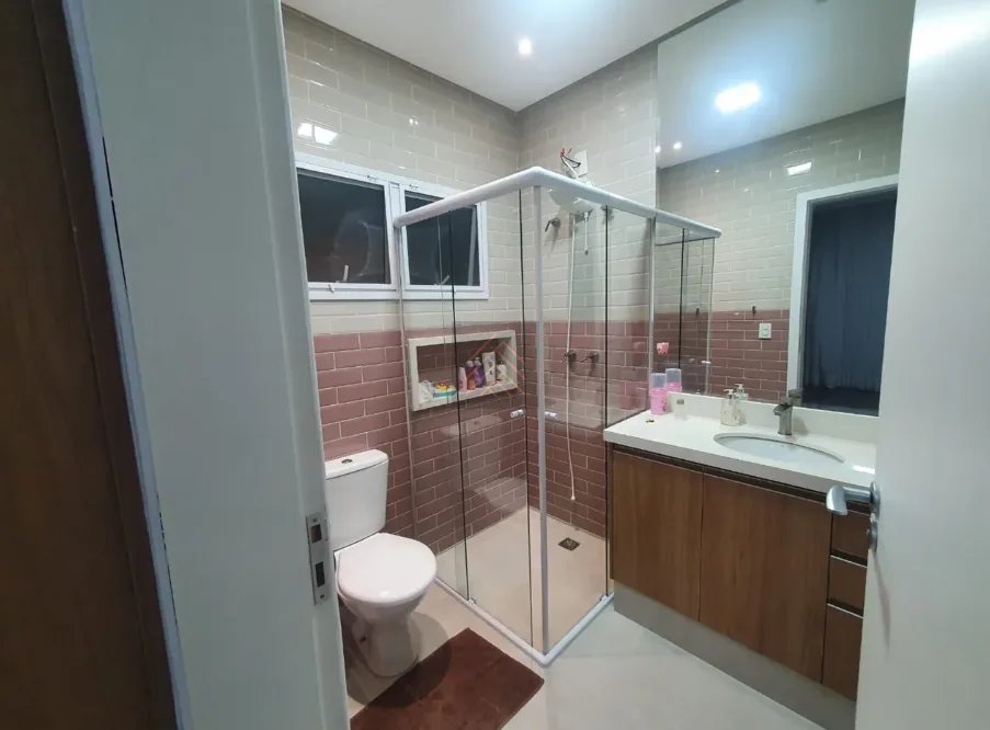 Sobrado de Alto Padrão no Residencial Malibu