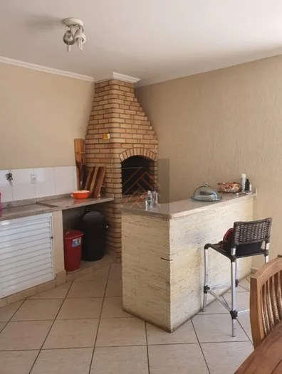 Sobrado à Venda no Campos do Conde