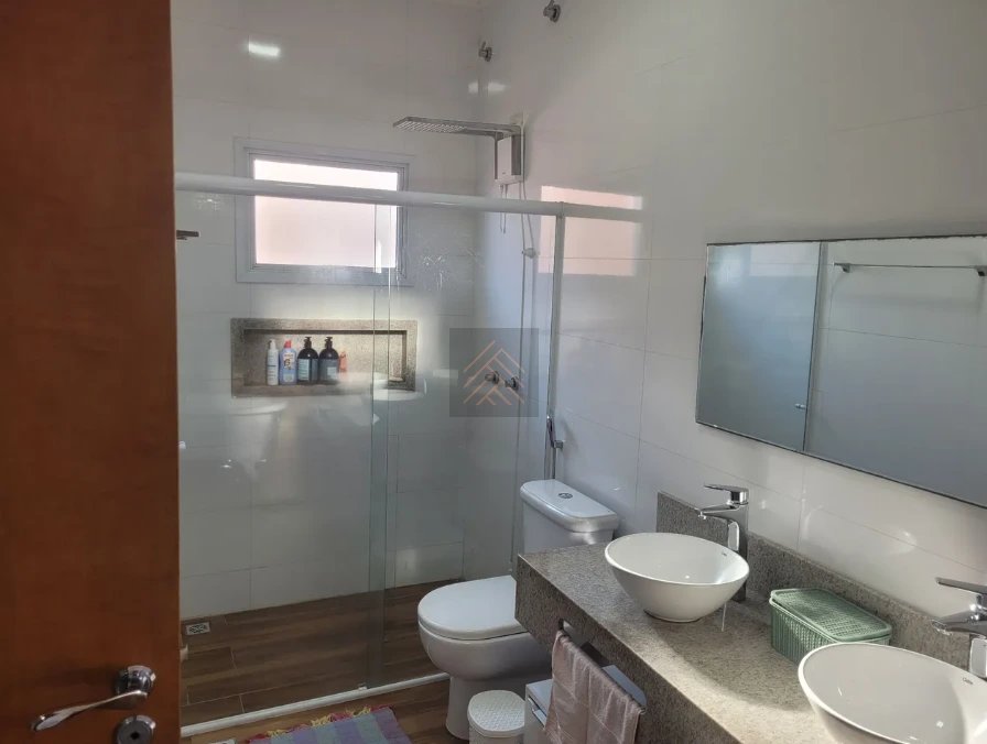 Sobrado de Alto Padrão no Residencial Tecoara