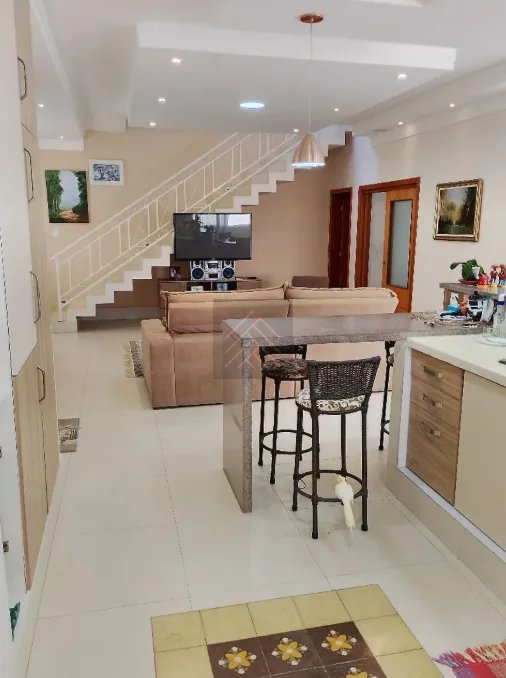 Casa de Alto Padrão à Venda no Residencial Oasis