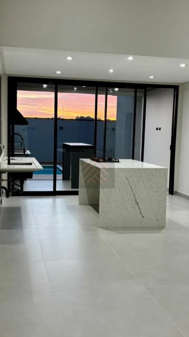 Casa Nova no Vale dos Cristais com Piscina e Área Gourmet