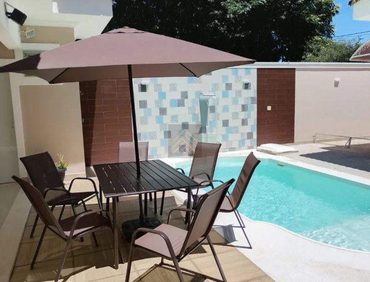 Casa de Alto Padrão à Venda no Residencial Oasis