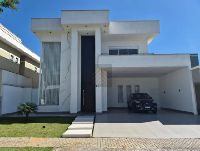 Sobrado de Alto Padrão no Condomínio Ouroville